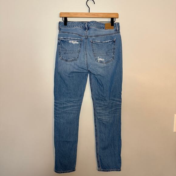 American Eagle Tomgirl Distressed Jeans Size 0 Short Medium Wash - Picture 4 of 10